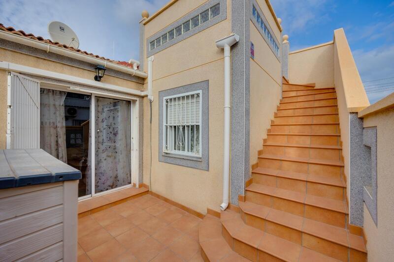 2 Cuarto Adosado en venta