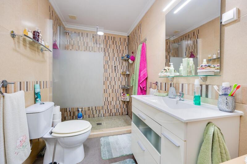 2 Cuarto Adosado en venta