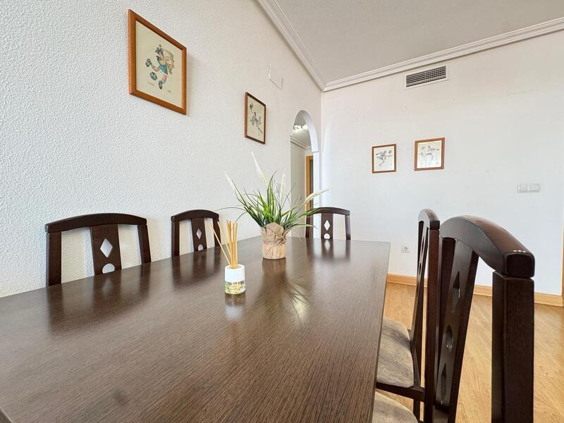 3 bedroom Apartment for sale