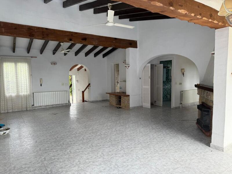 3 Schlafzimmer Stadthaus zu verkaufen