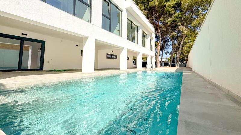 4 bedroom Villa for sale