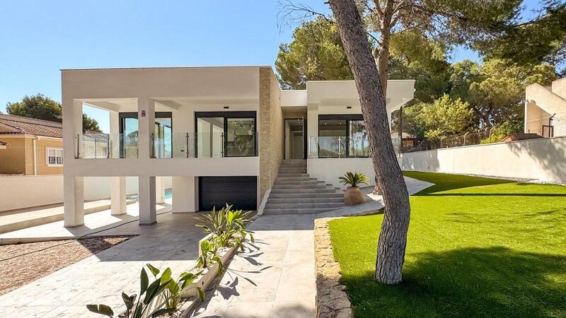 4 bedroom Villa for sale
