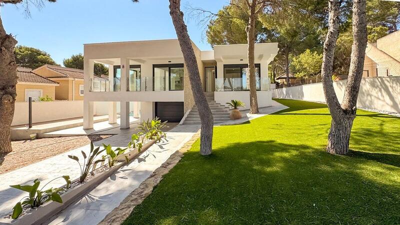 4 bedroom Villa for sale