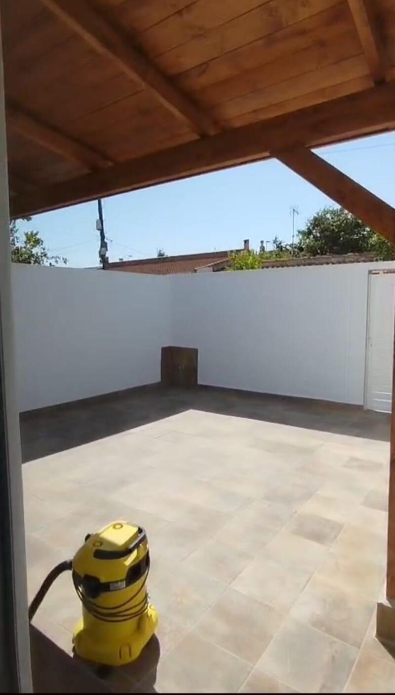 2 bedroom Townhouse for sale