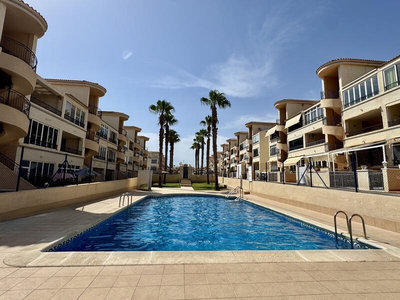 Apartamento en venta en Los Altos, Alicante