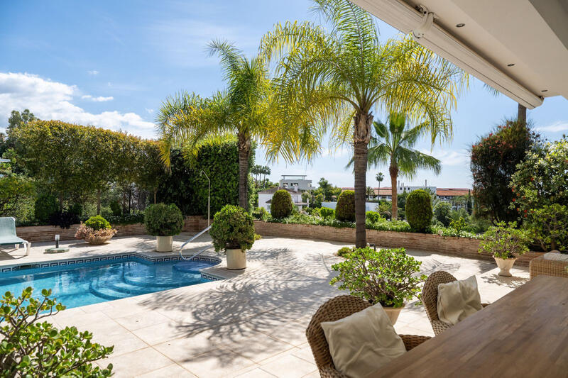 4 Cuarto Villa en venta