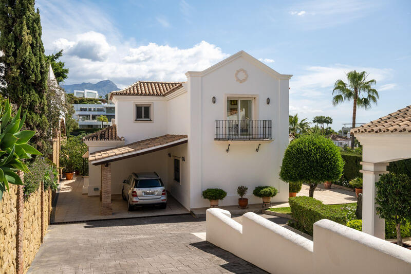 4 Cuarto Villa en venta