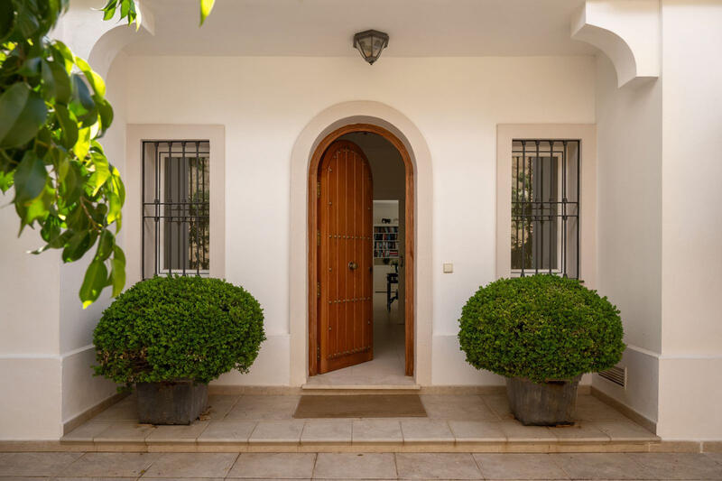 4 Cuarto Villa en venta