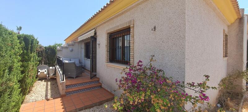 3 Cuarto Villa en venta