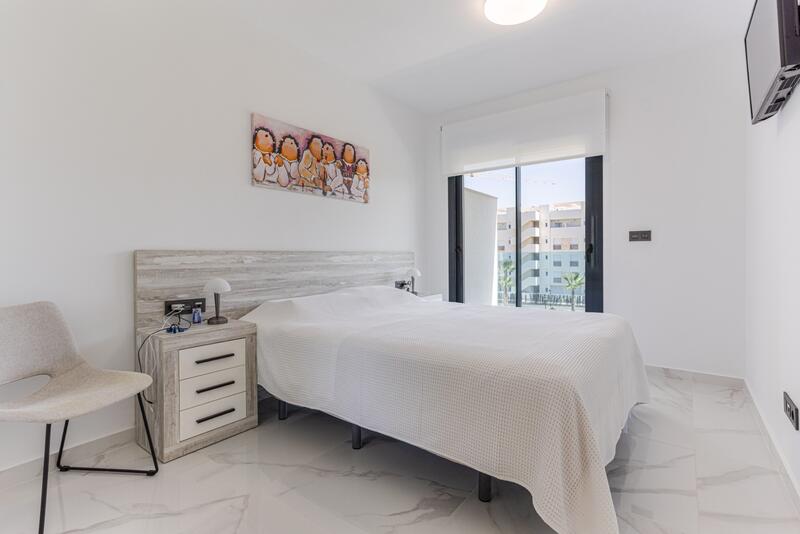3 bedroom Apartment for sale