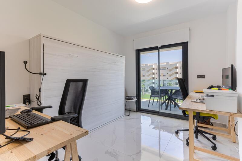 3 bedroom Apartment for sale