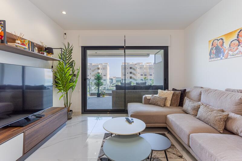 3 bedroom Apartment for sale