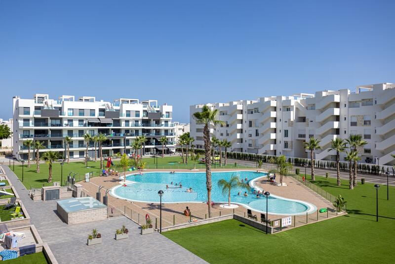 3 bedroom Apartment for sale
