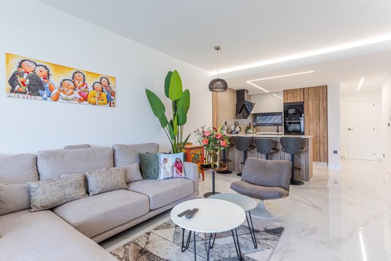 3 bedroom Apartment for sale