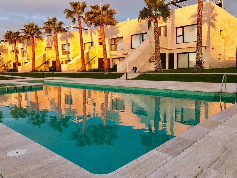 квартира продается в Pilar de la Horadada, Alicante