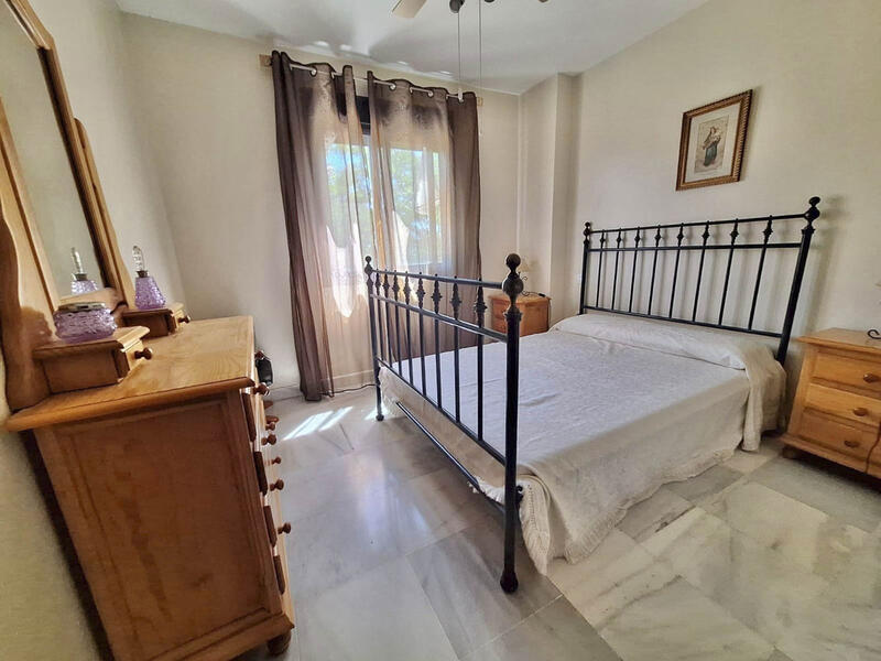 3 Schlafzimmer Stadthaus zu verkaufen