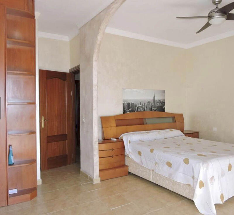 3 Schlafzimmer Stadthaus zu verkaufen