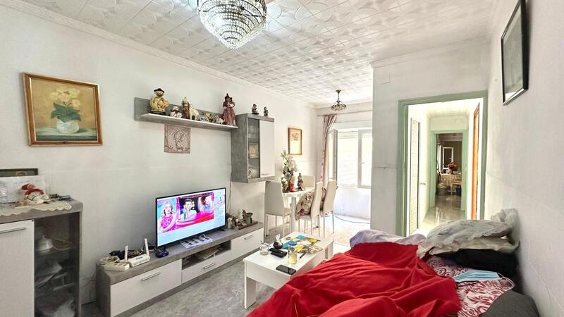 3 bedroom Apartment for sale