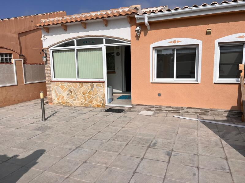 2 bedroom Villa for sale
