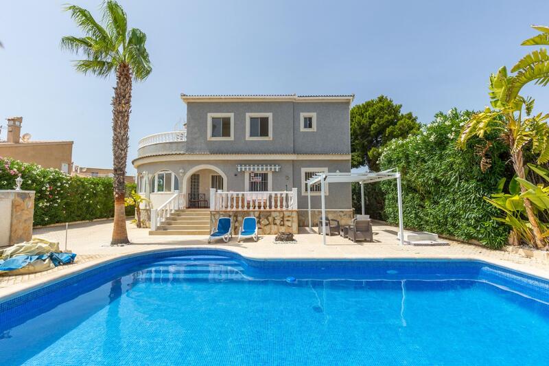 5 bedroom Villa for sale