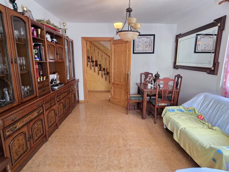 4 Schlafzimmer Villa zu verkaufen