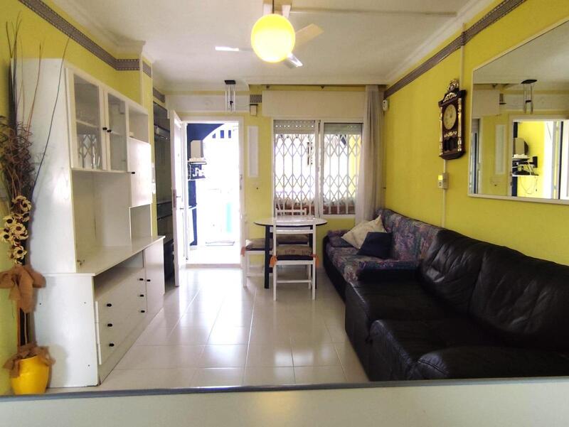 Villa for sale in Torrevieja, Alicante