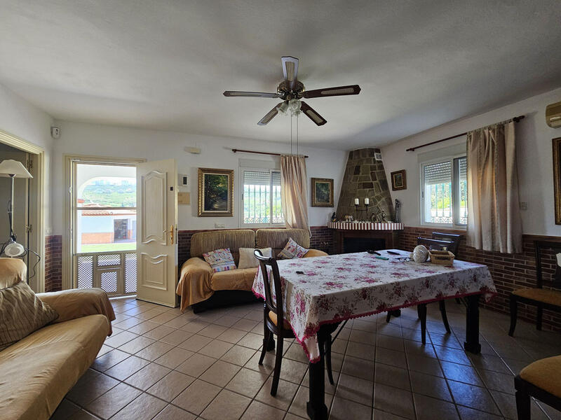 2 Schlafzimmer Villa zu verkaufen