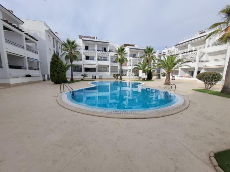 Apartamento en venta en Torrevieja, Alicante