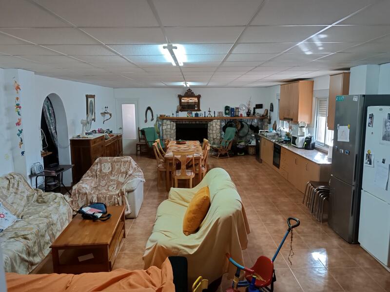 3 bedroom Country House for sale