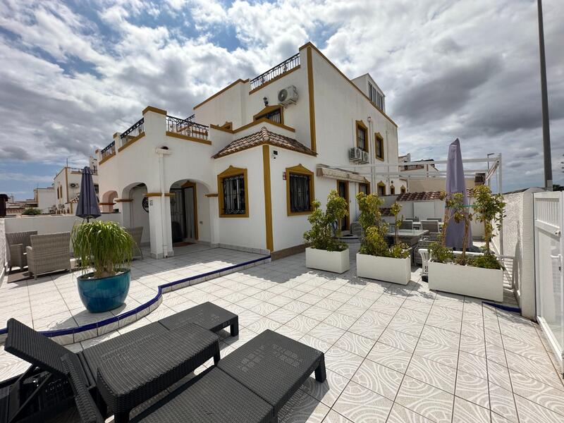 Stadthaus zu verkaufen in Orihuela, Alicante