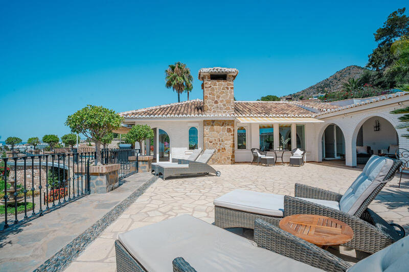 4 Cuarto Villa en venta