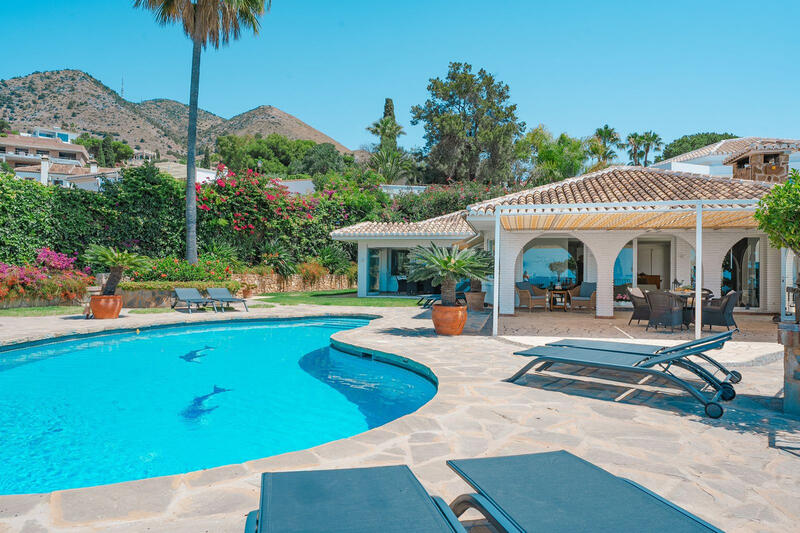 4 Cuarto Villa en venta