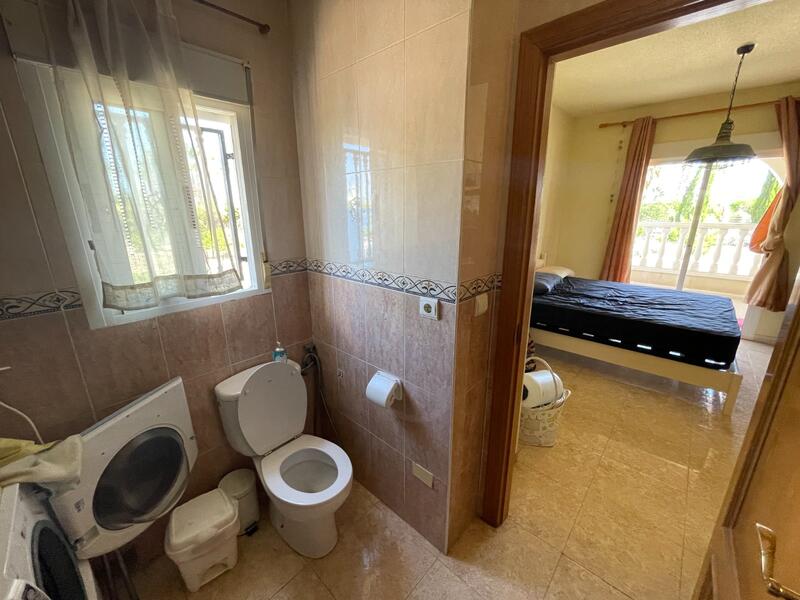 3 bedroom Country House for sale