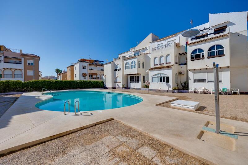 Leilighet til salgs i Torrevieja, Alicante