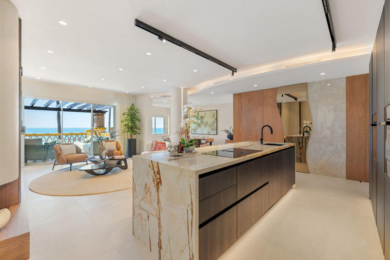 3 bedroom Apartment for sale
