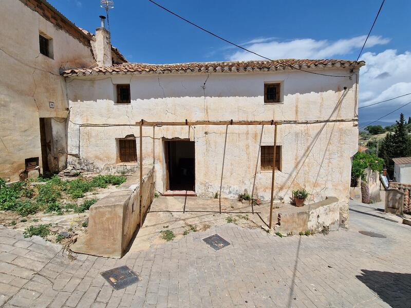 3 bedroom Townhouse for sale