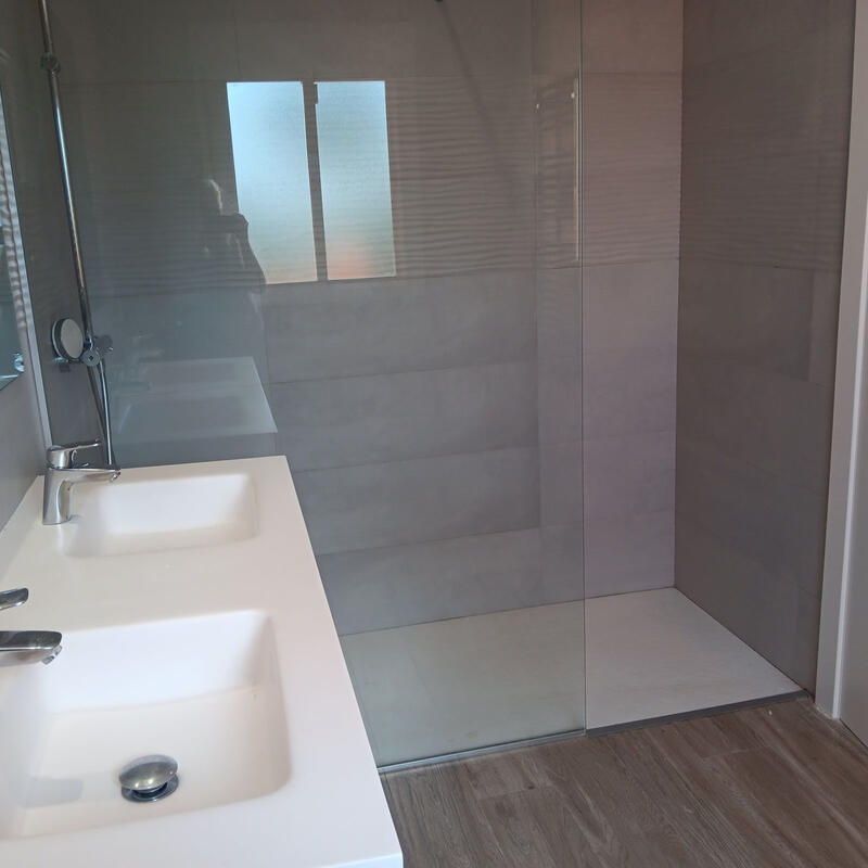4 bedroom Townhouse for sale