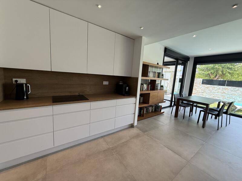 4 bedroom Villa for sale