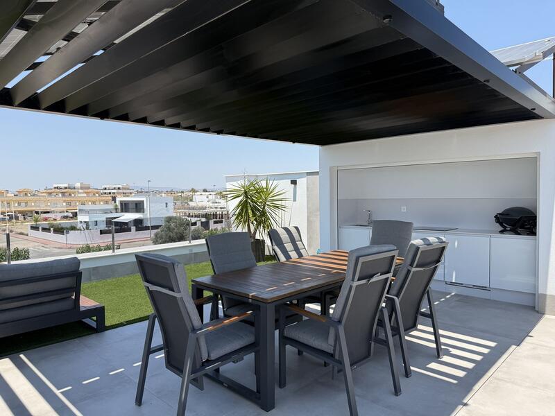 4 bedroom Villa for sale