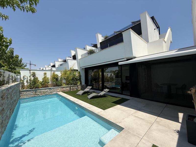 4 bedroom Villa for sale