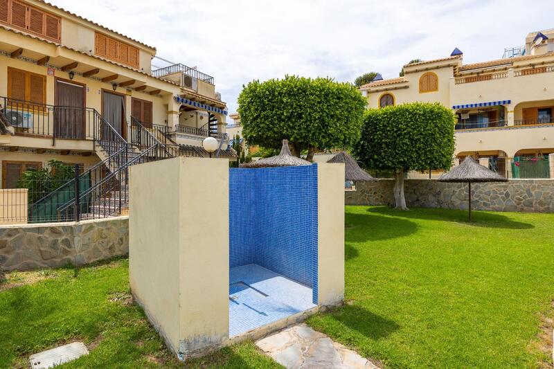 2 Cuarto Villa en venta