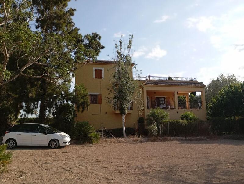 Villa Te koop in Daya Nueva, Alicante