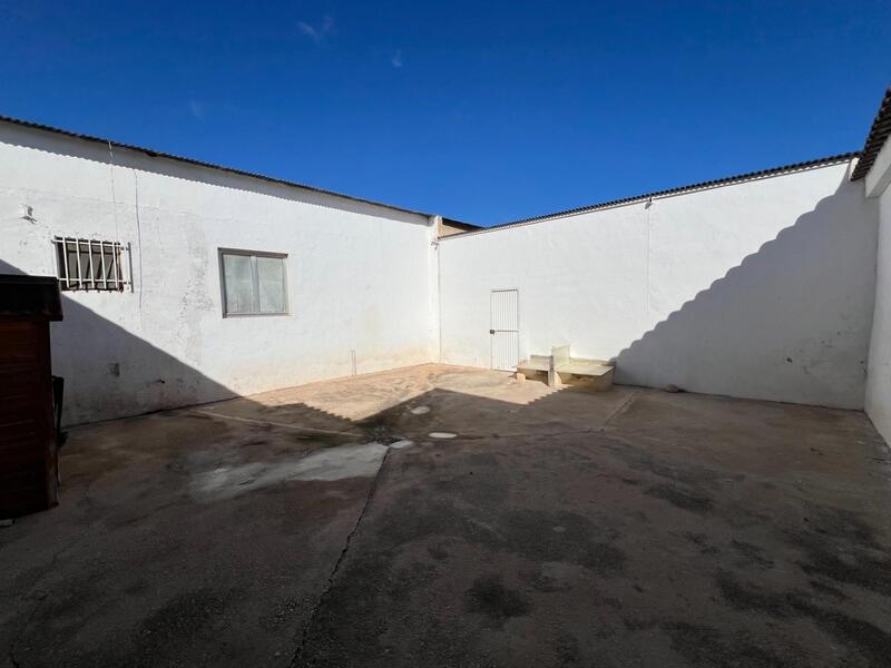 4 chambre Auberge à vendre