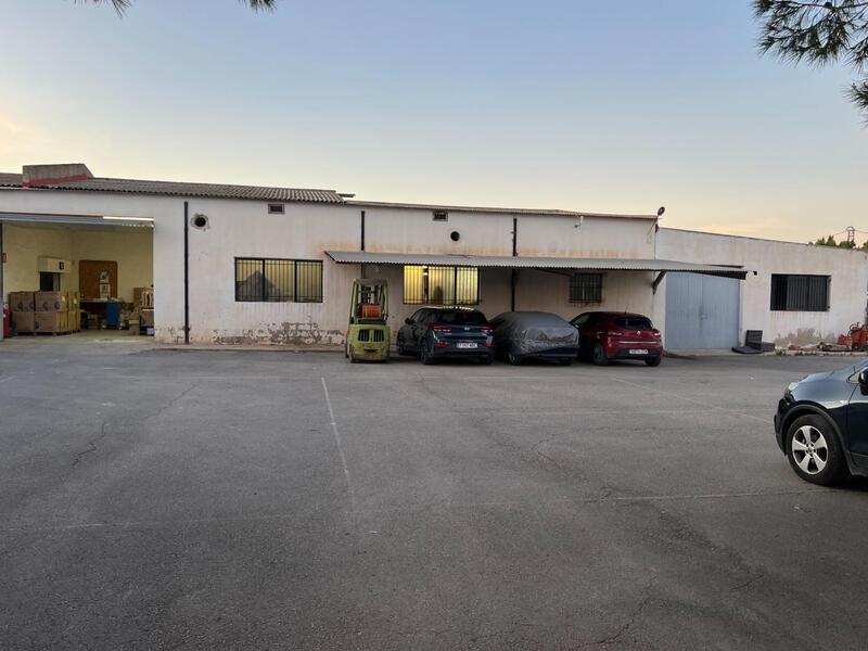 4 chambre Auberge à vendre