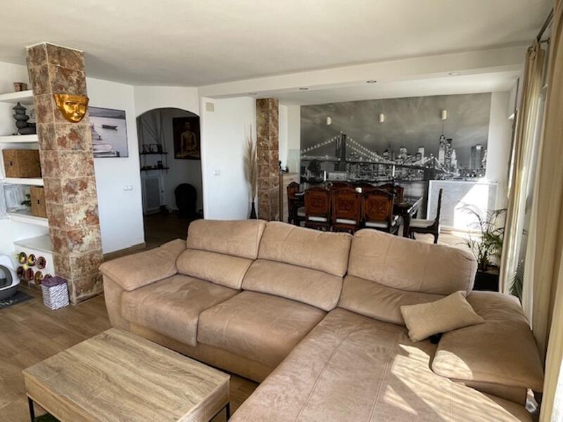 8 sovrum Villa till salu