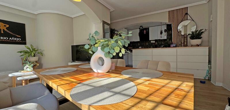 2 bedroom Townhouse for sale