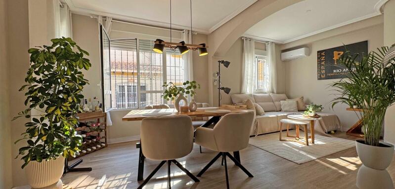 2 bedroom Townhouse for sale
