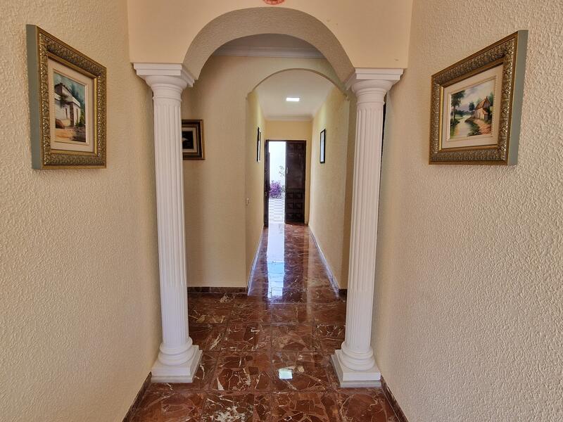 4 Schlafzimmer Villa zu verkaufen