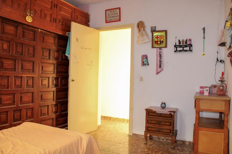 4 bedroom Apartment for sale