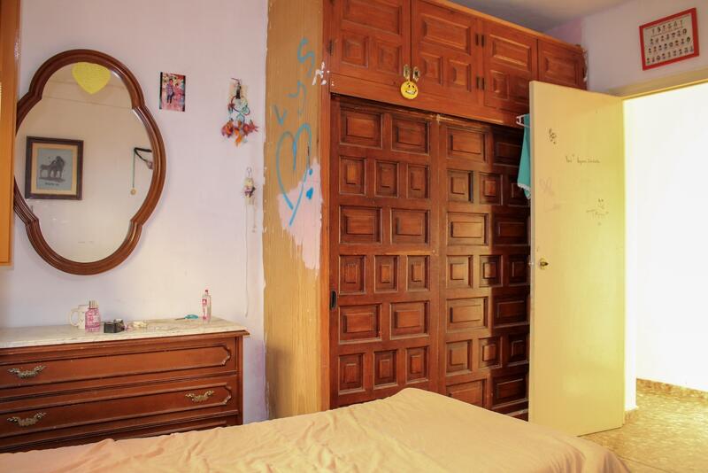 4 bedroom Apartment for sale